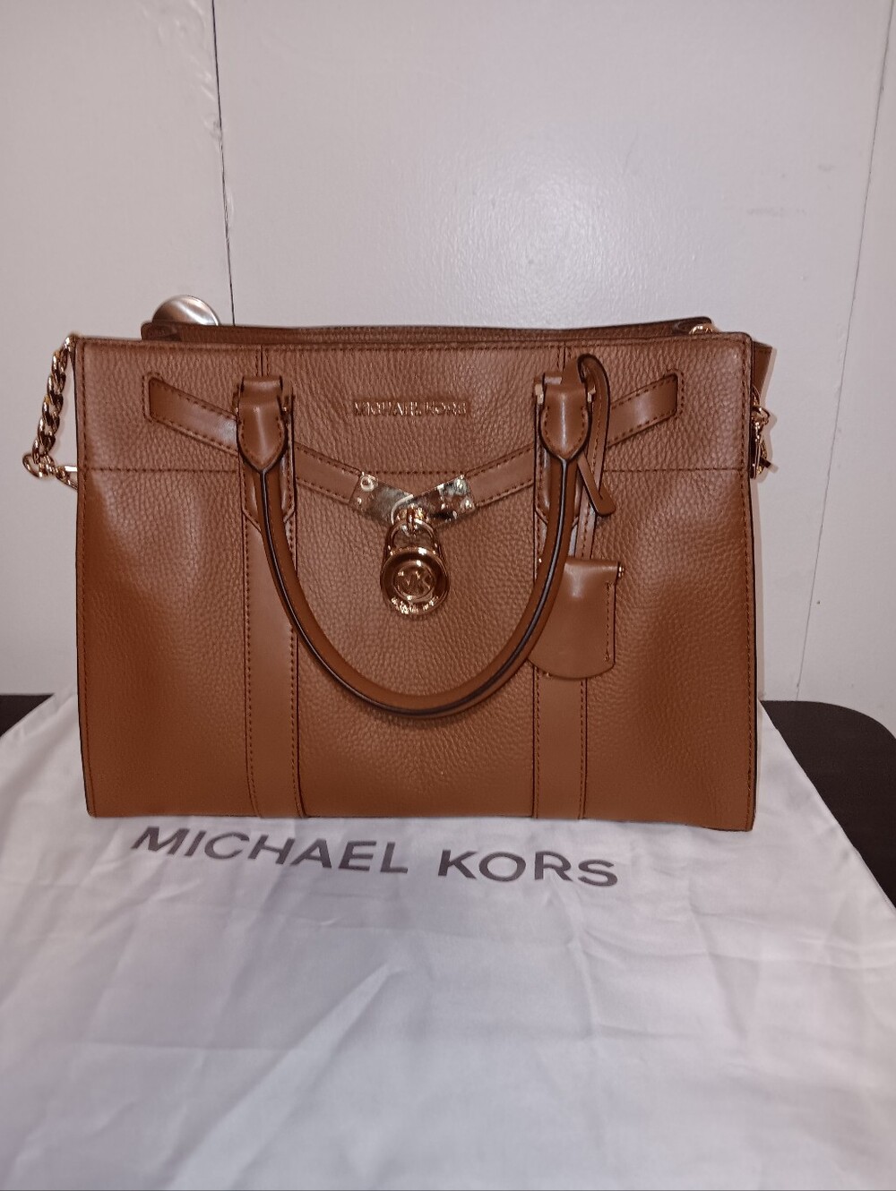 Micheal Kors Hamilton Luggage Briwn Leather Tote With Matching Wristlet